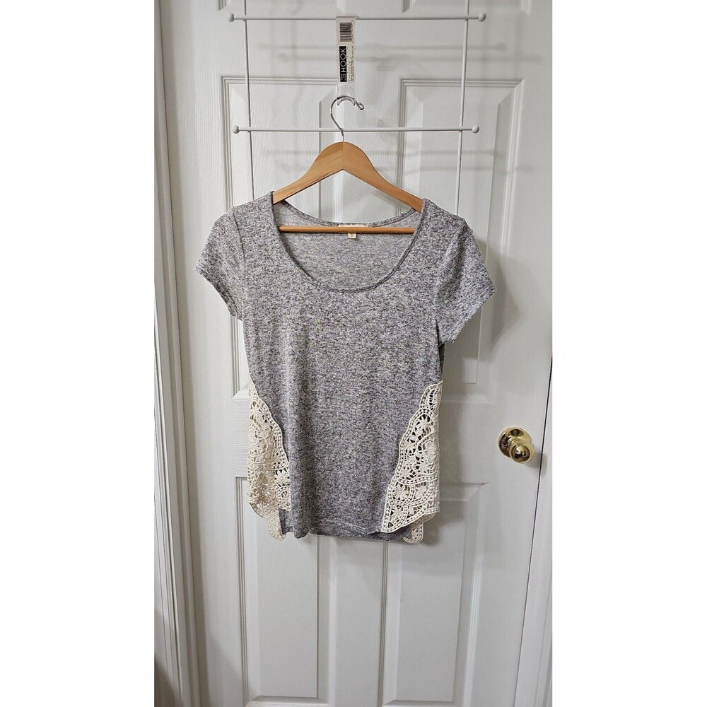 Paper + Tee Gray Marled Short Sleeve Top with Side Crochet Lace Insets